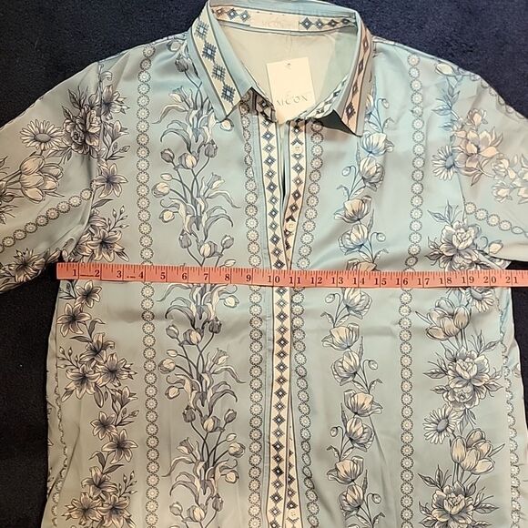 NWT Endless Moon Blue Floral Silky Button Down Shirt. Sz Med - Picture 8 of 11